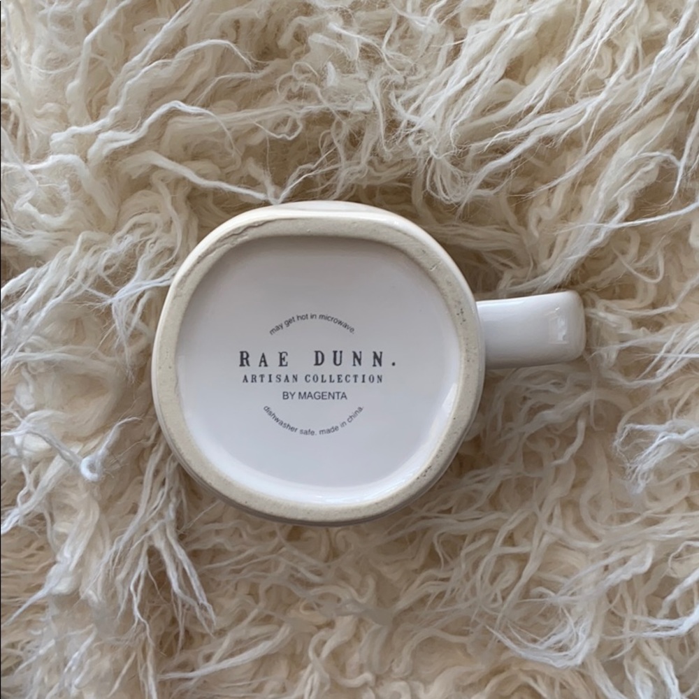 🐛Adorable Rae Dunn VACAY mug! - Picture 5 of 5